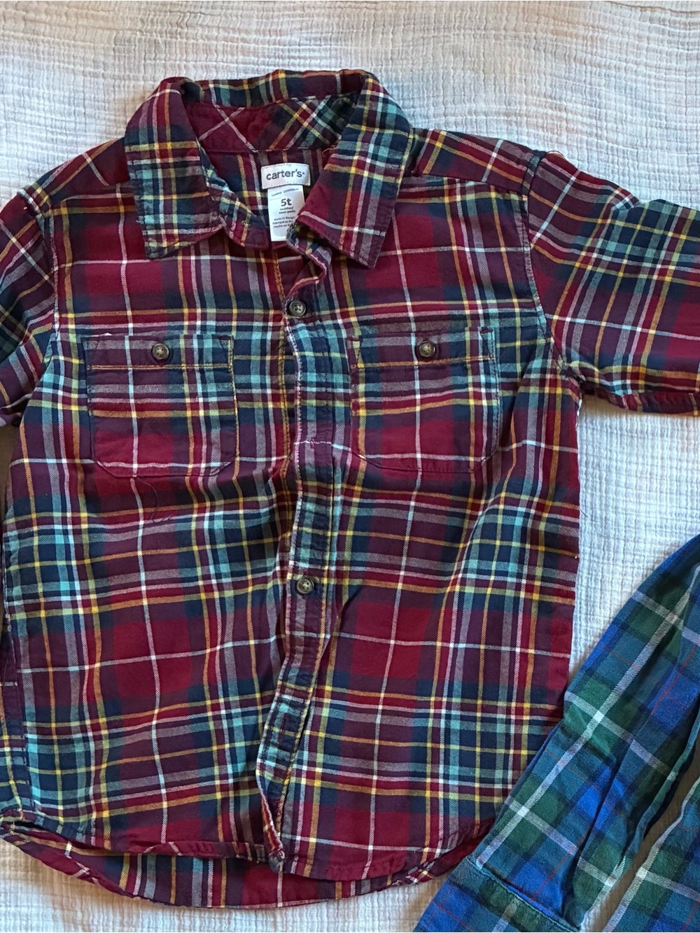 😳3/$15😳 Red Plaid Boys button down Shirt - size 5T